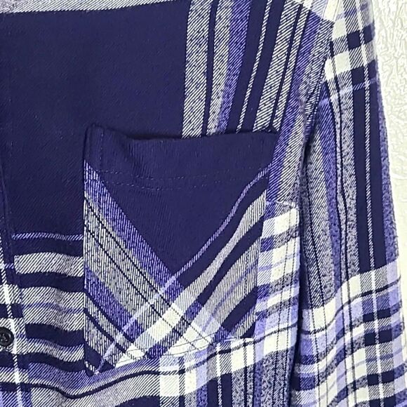 Como Vintage Navy Blue & White Plaid Buttondown Shirt, Size Medium - Picture 3 of 8